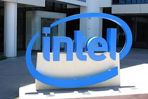 Intel foundry expansion banner highlighting the company’s $20 billion funding initiative to expand semiconductor manufacturing capacity and strengthen its advanced chip production strategy.
